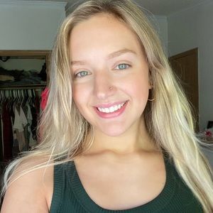 Meet your Posher, Molly